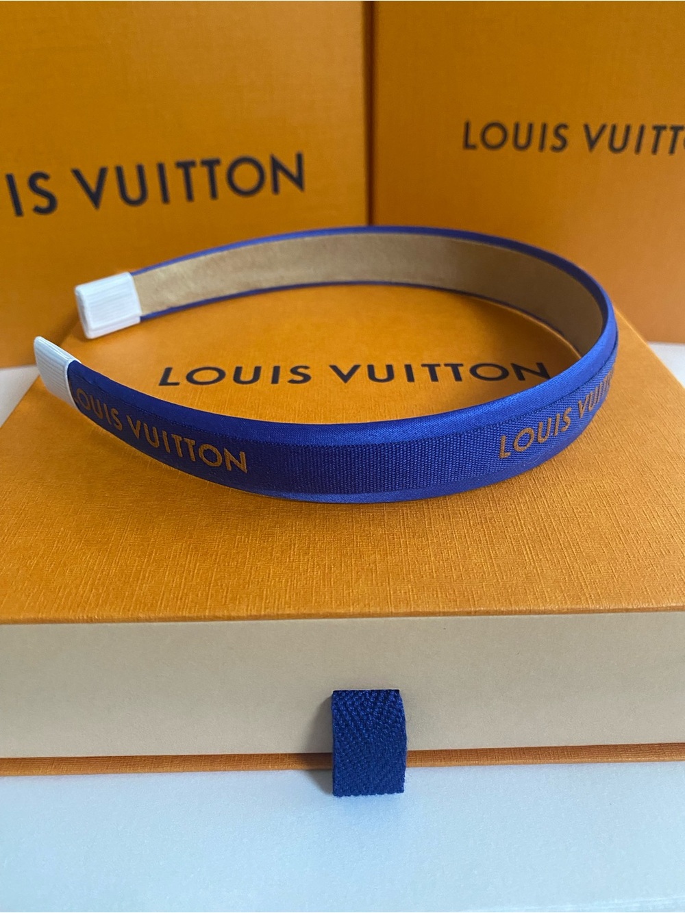Louis Vuitton Ribbon Headband - Picture 2 of 5